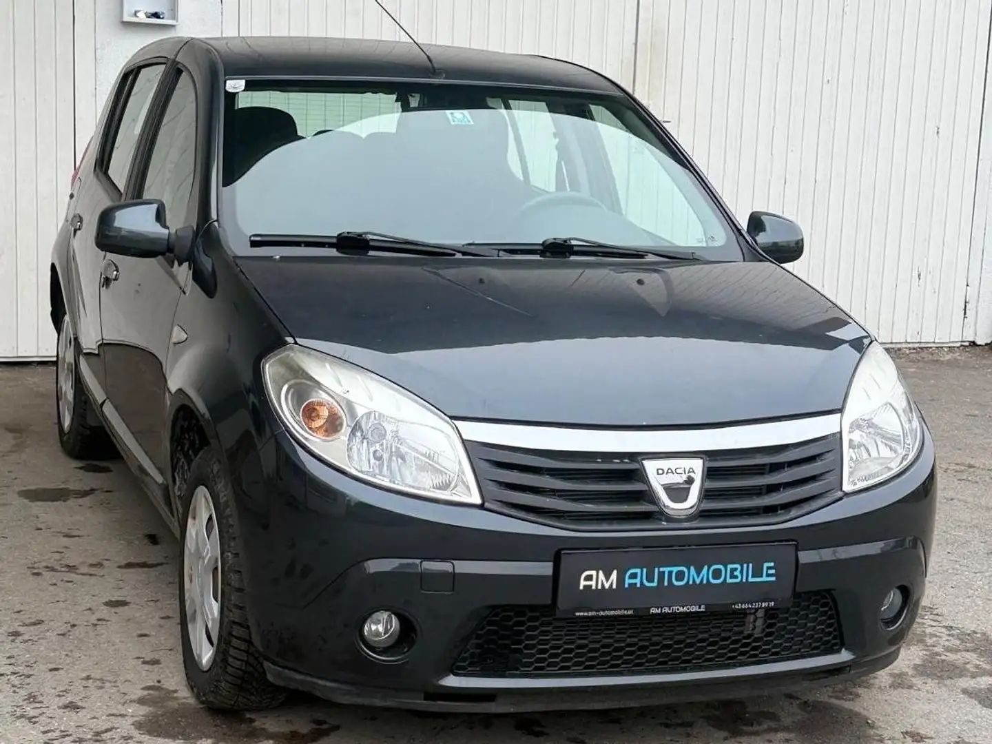 Dacia Sandero Laureate Grau - 1