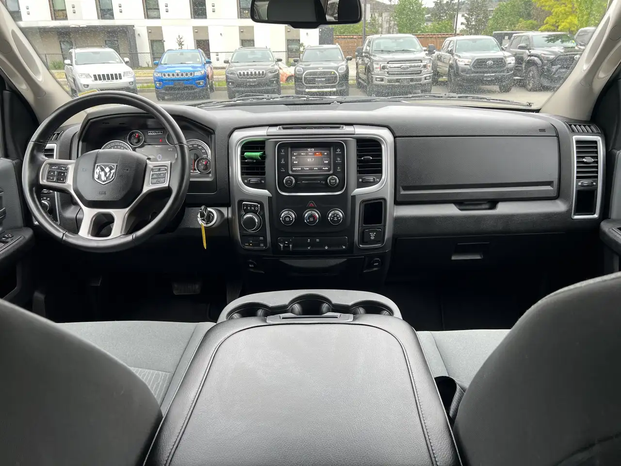 RAM 1500 снимка RAM 1500