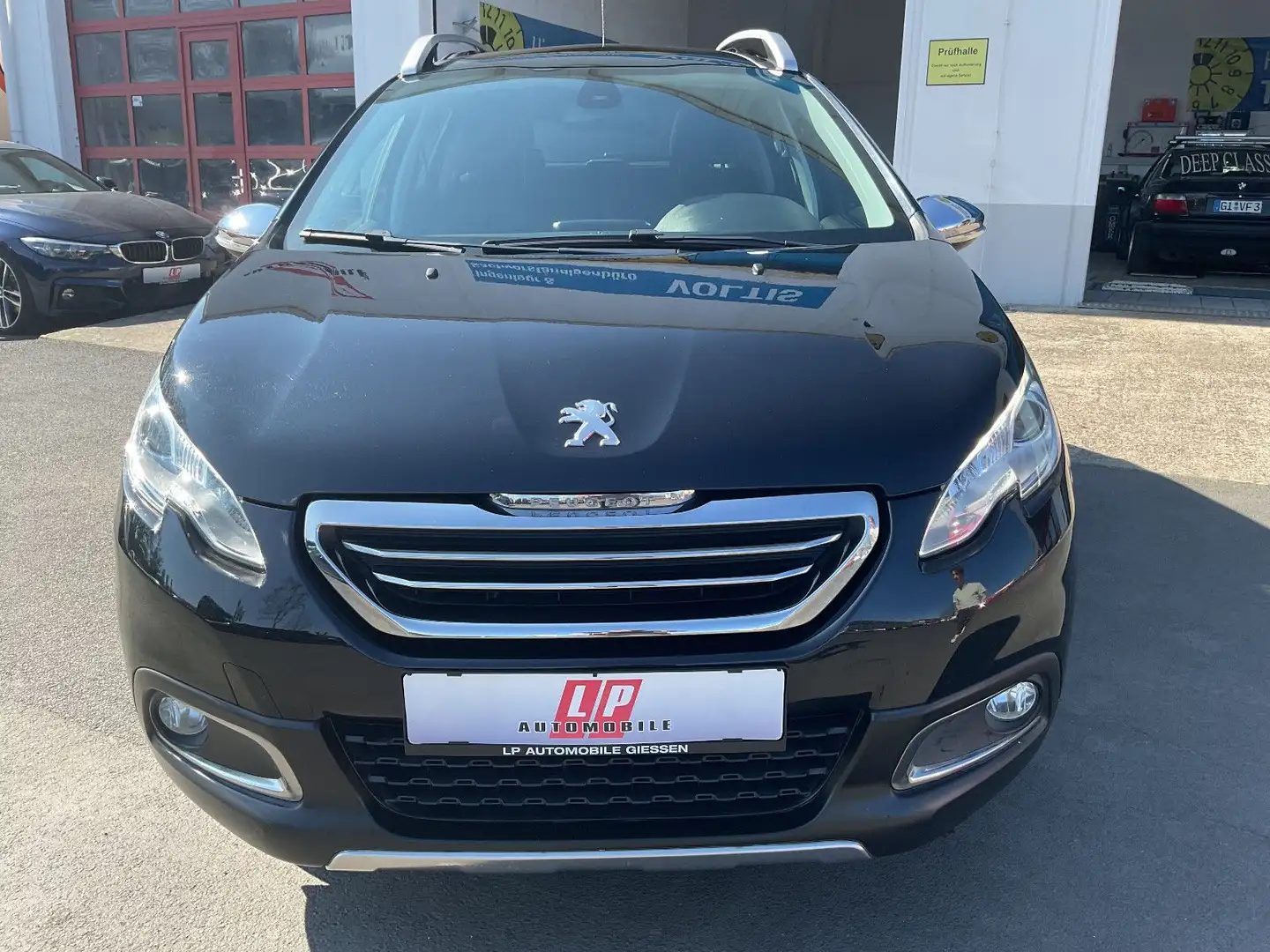 Peugeot 2008 Style Panoramadach PDC Tempomat Sitzheizung Schwarz - 2