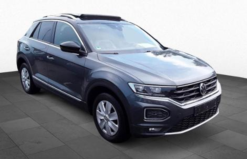 Volkswagen T-Roc Sport 1.5 TSI DSG Navi Pano AHK LED SiHz — photo 6