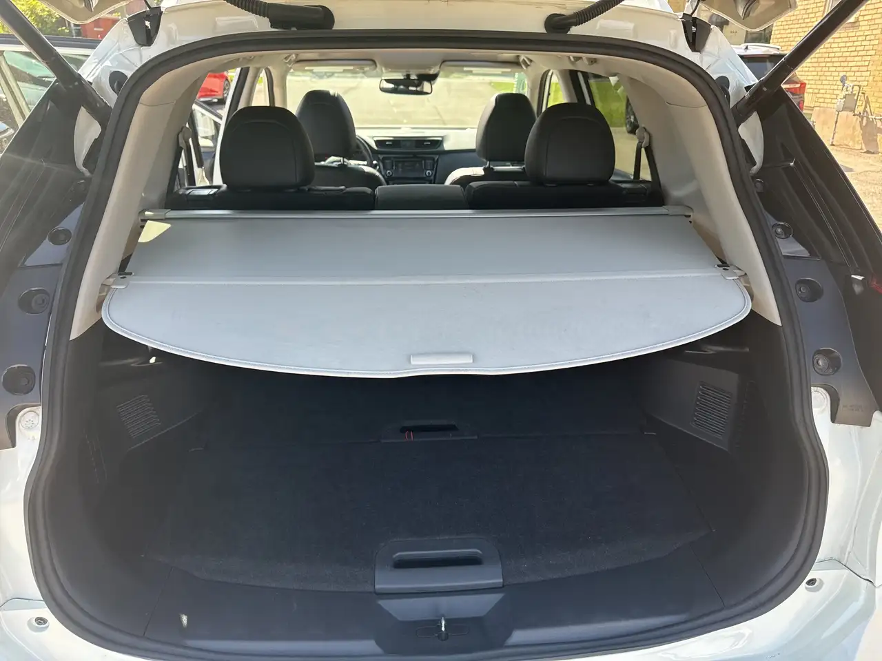 Nissan Rogue снимка Nissan Rogue