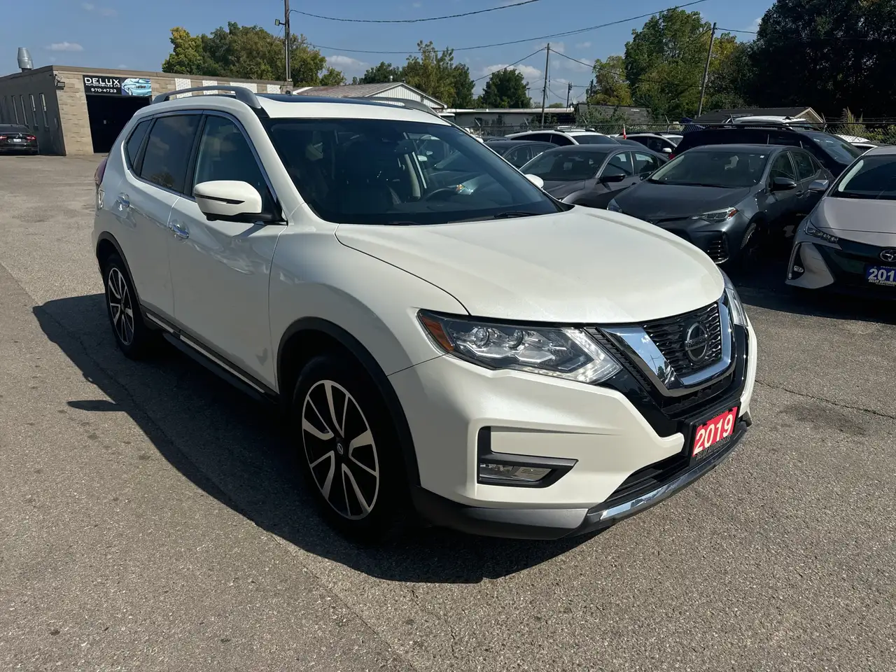 Nissan Rogue снимка Nissan Rogue