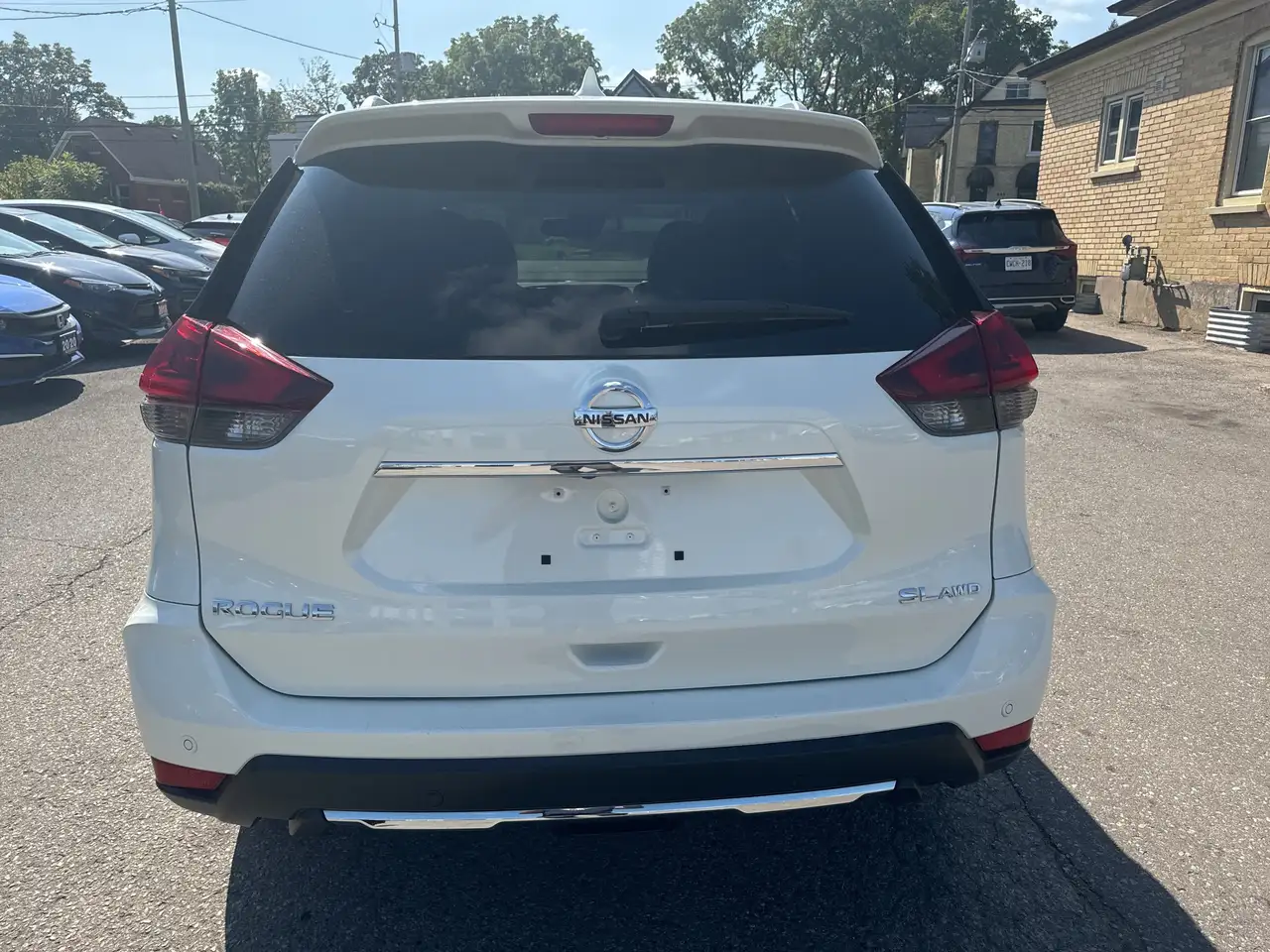 Nissan Rogue снимка Nissan Rogue
