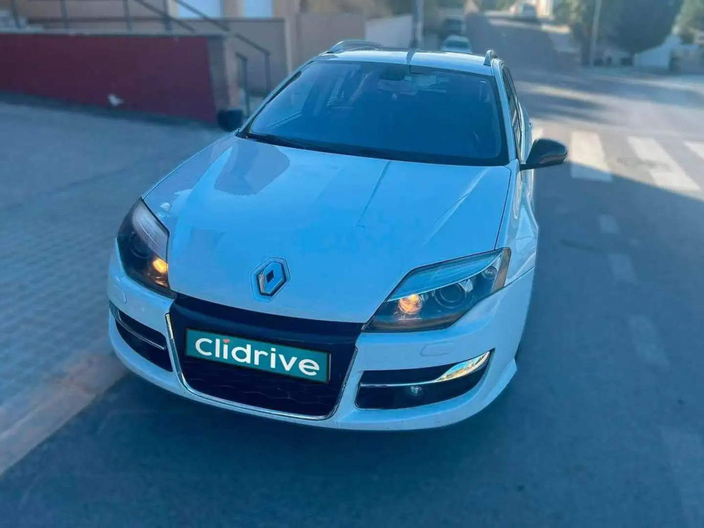 Renault Laguna G.Tour 2.0dCi GT 4Control 150 Blanco - 2
