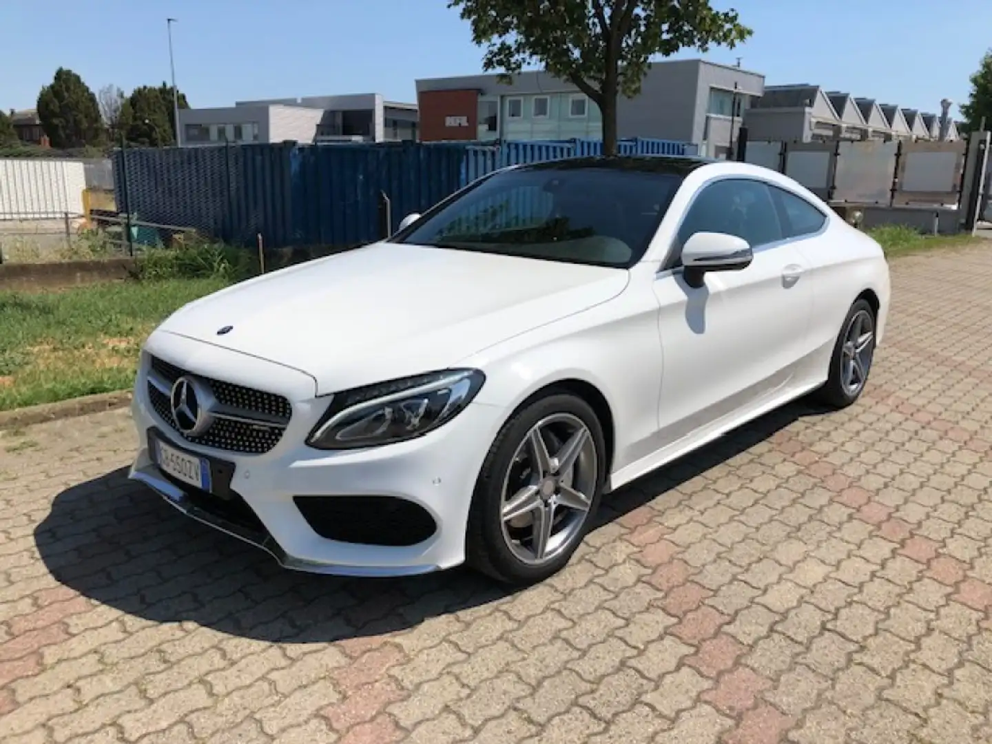 Mercedes-Benz C 180 Coupé Premium Sport AMG Bianco - 2