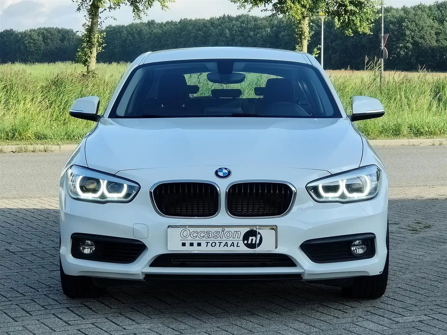 BMW 116 1-serie 116i Executive | Led | Trekhaak | Navi | C Wit - 2