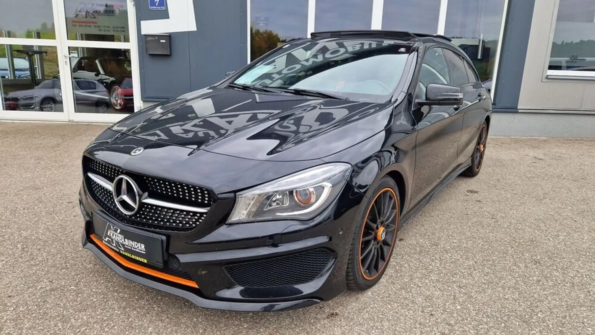 Mercedes-Benz CLA SB 200 CDI Orange Art Edition AMG Line Noir - 1