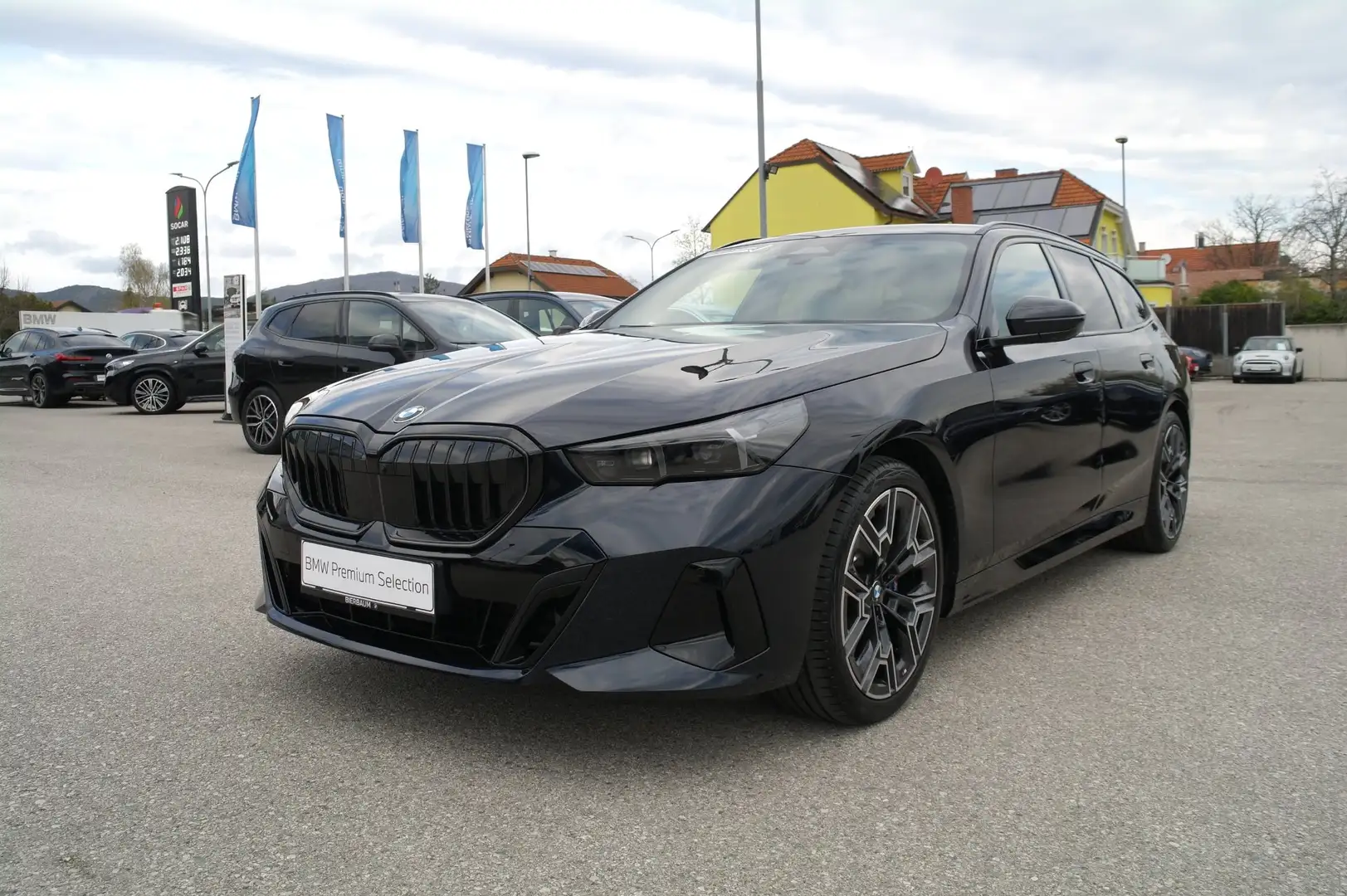 BMW 520 d xDrive Schwarz - 1