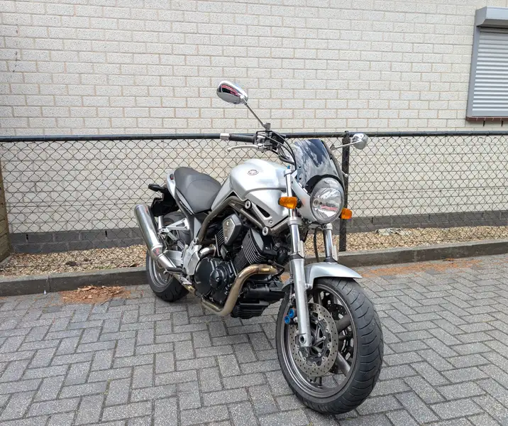 Yamaha BT 1100 Bulldog - foto 2