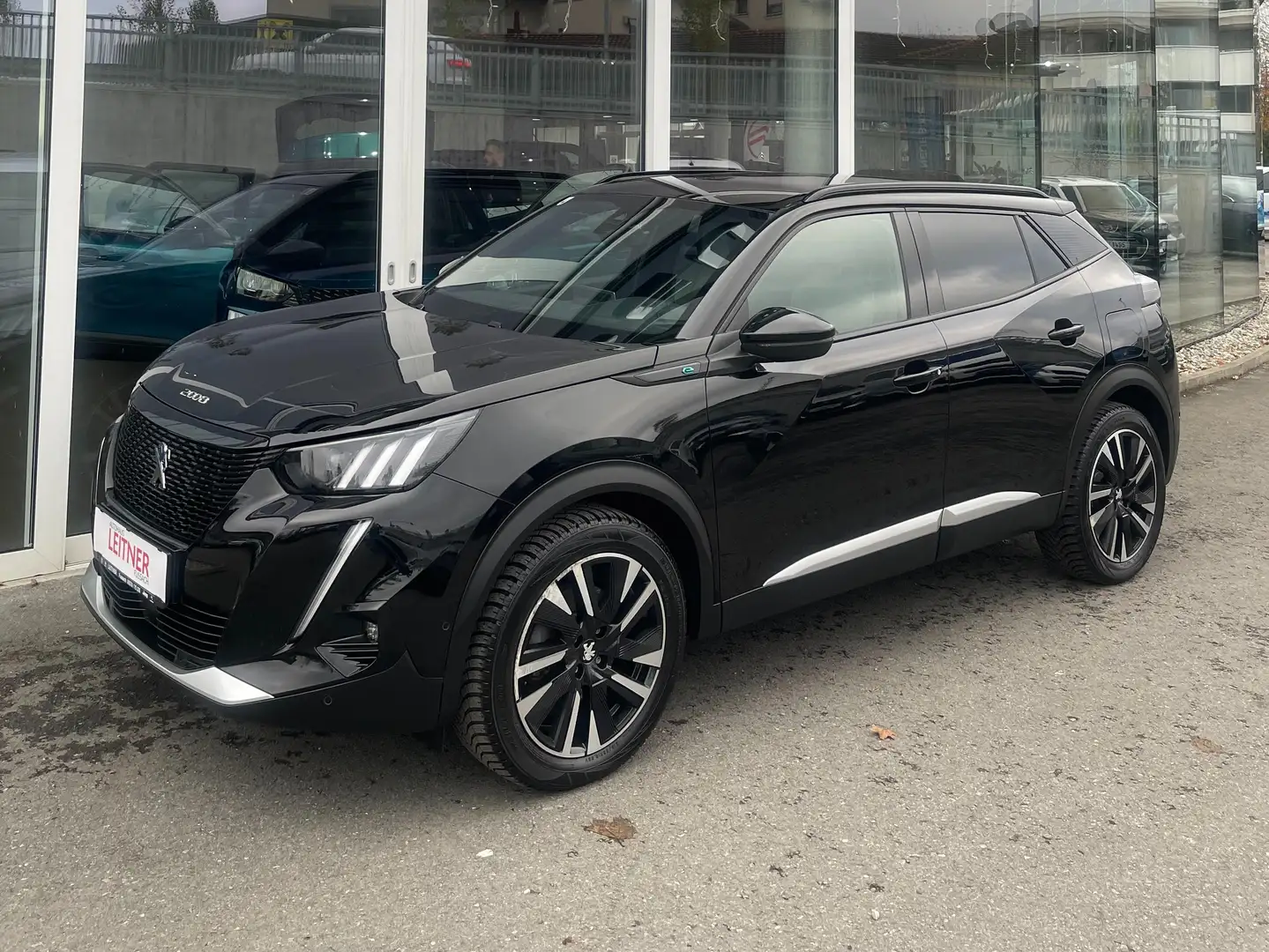 Peugeot 2008 e- GT Noir - 1