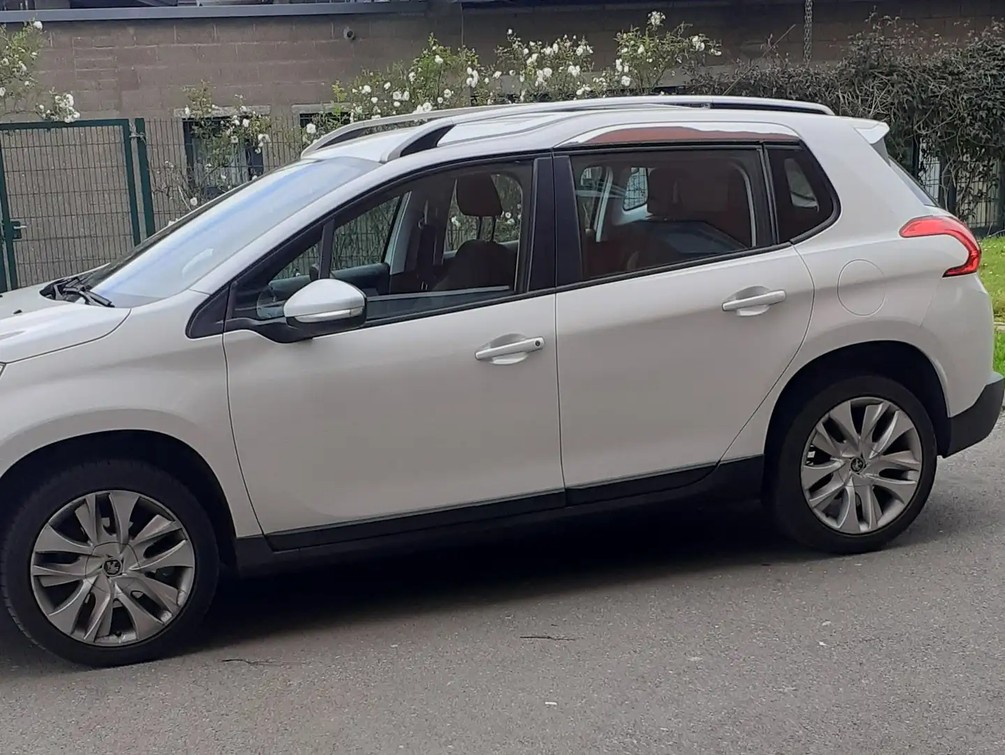 Peugeot 2008 2008 1.6 e-HDi Active Blanc - 2