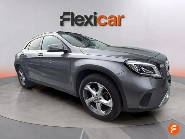 Mercedes-Benz GLA 2018, foto 8