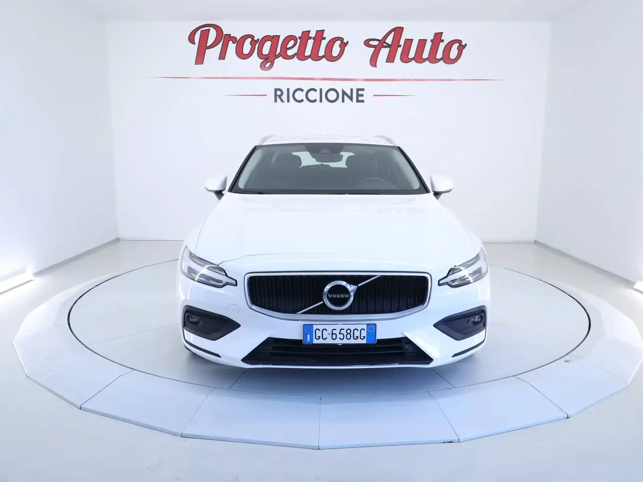 Volvo V60 — photo 3 sur 49