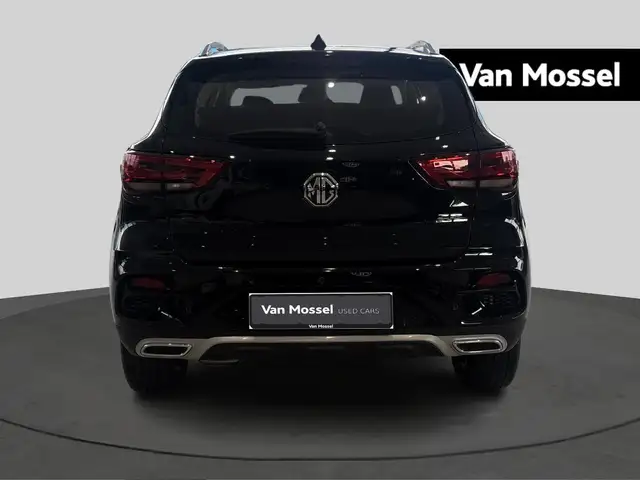 MG ZS view 4