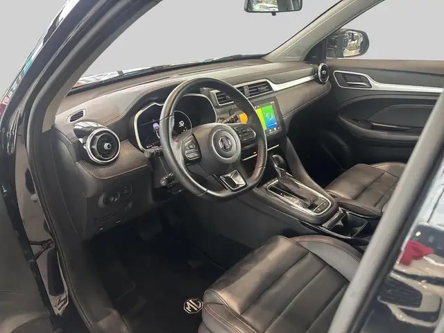MG ZS view 13