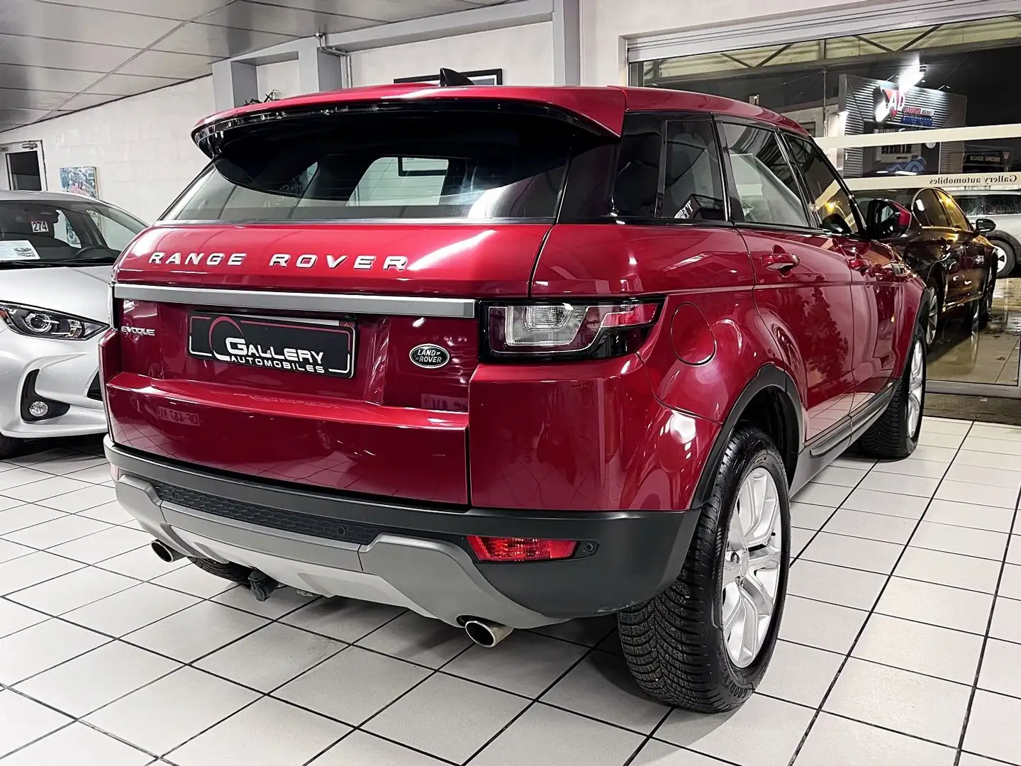 Land Rover Range Rover Evoque 2.0 TD4 150 SE BVA MARK V - 2