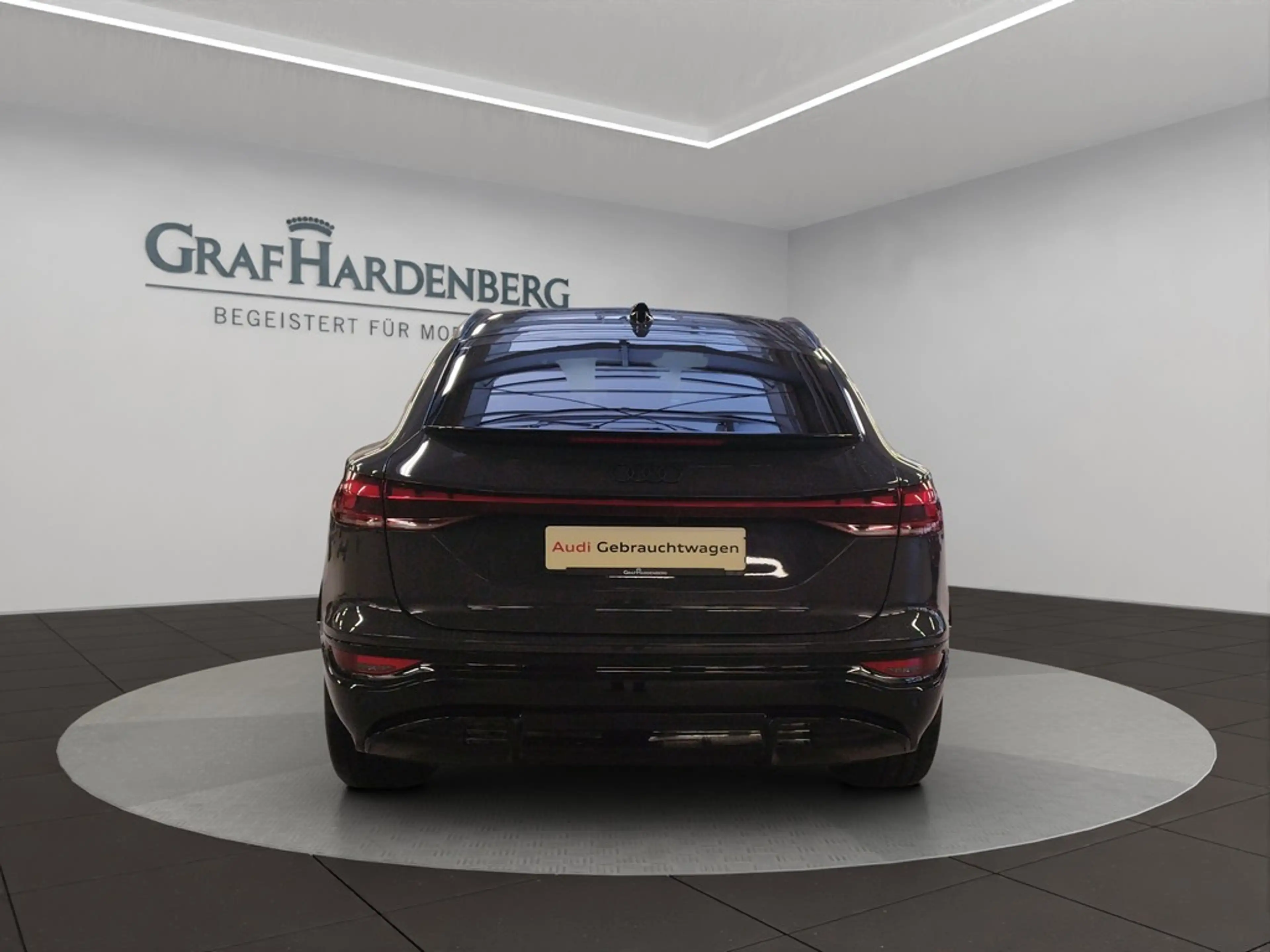 Audi e-tron performance 225kW S line AHK — photo 5