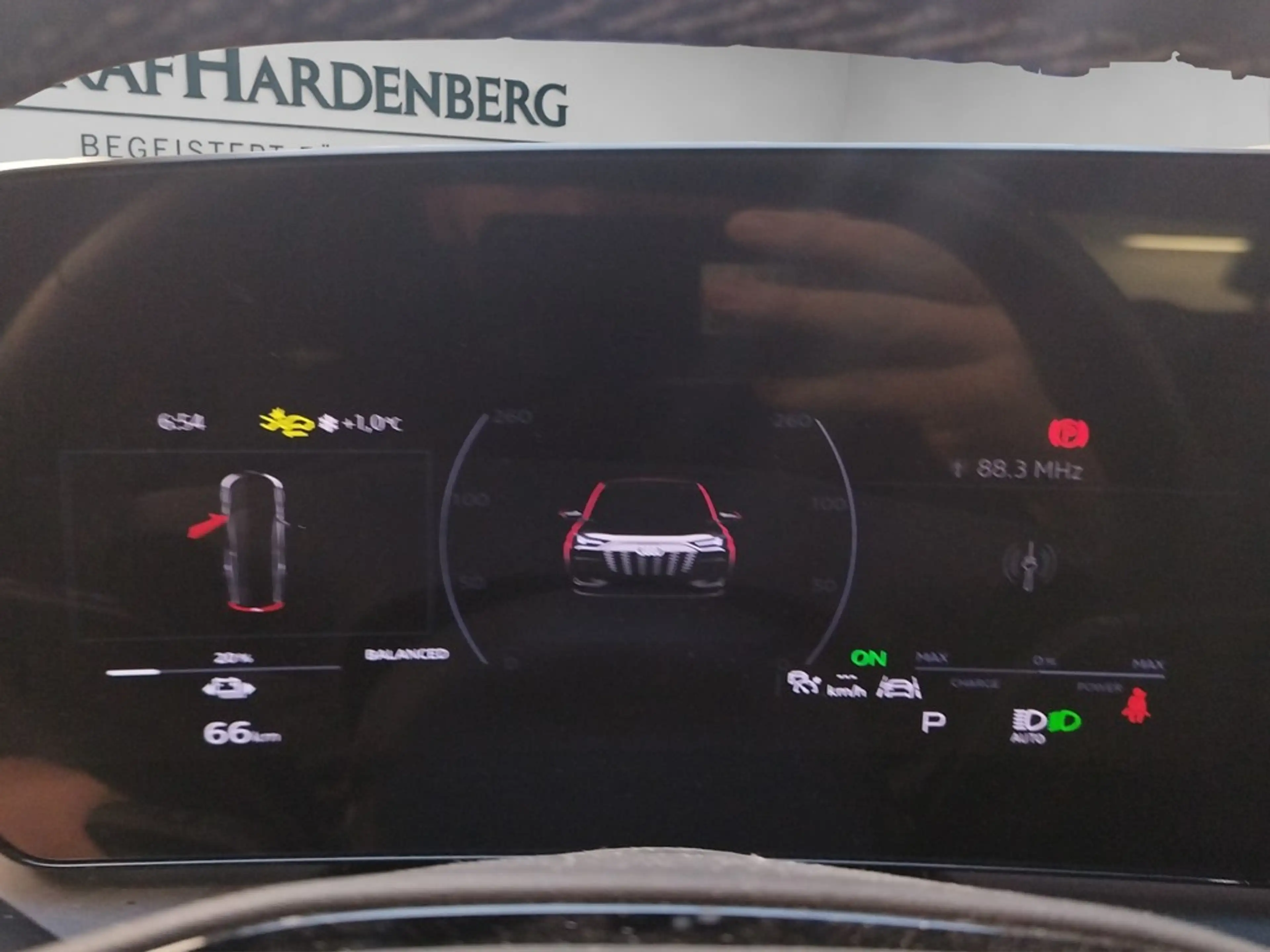 Audi e-tron performance 225kW S line AHK — photo 13