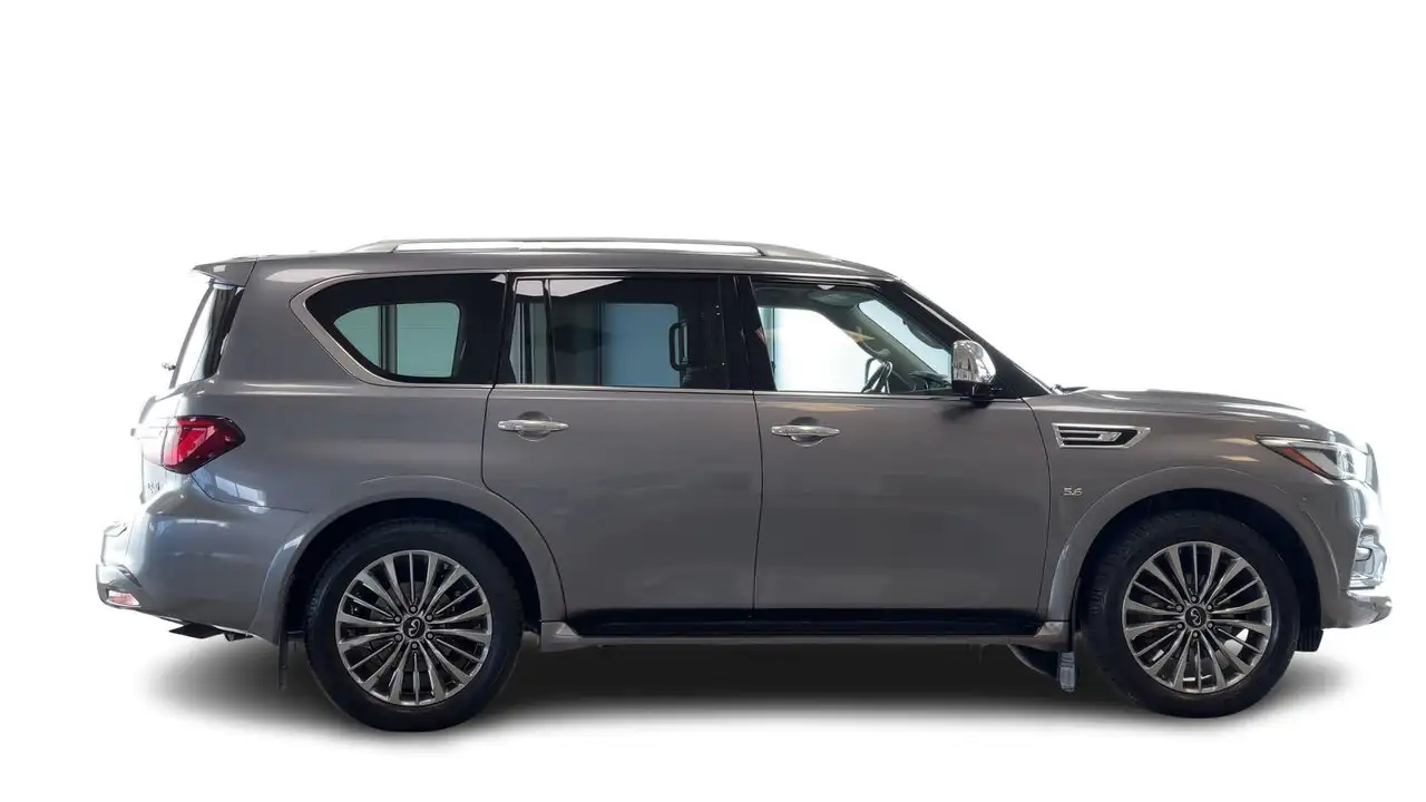 Infiniti QX80 fotografie Infiniti QX80