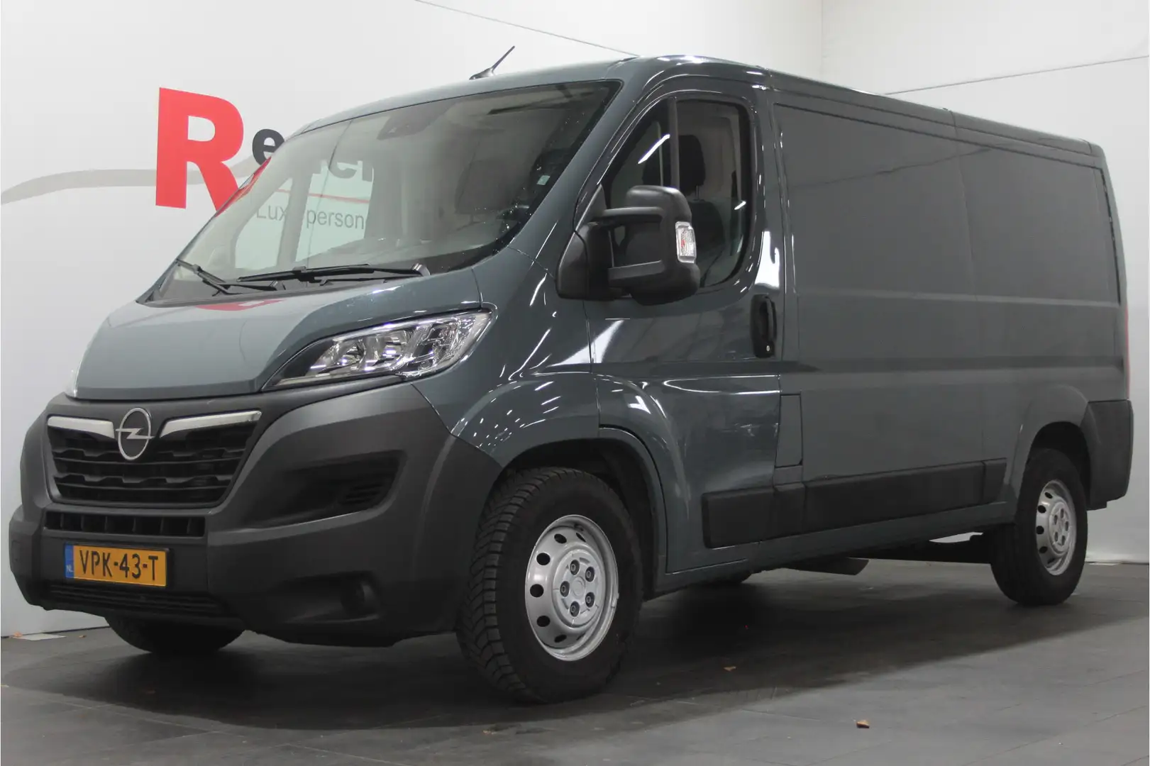 Opel Movano 2.2D 140 Zwaar L2H1 Edition - Airco / Bluetooth / Grijs - 1