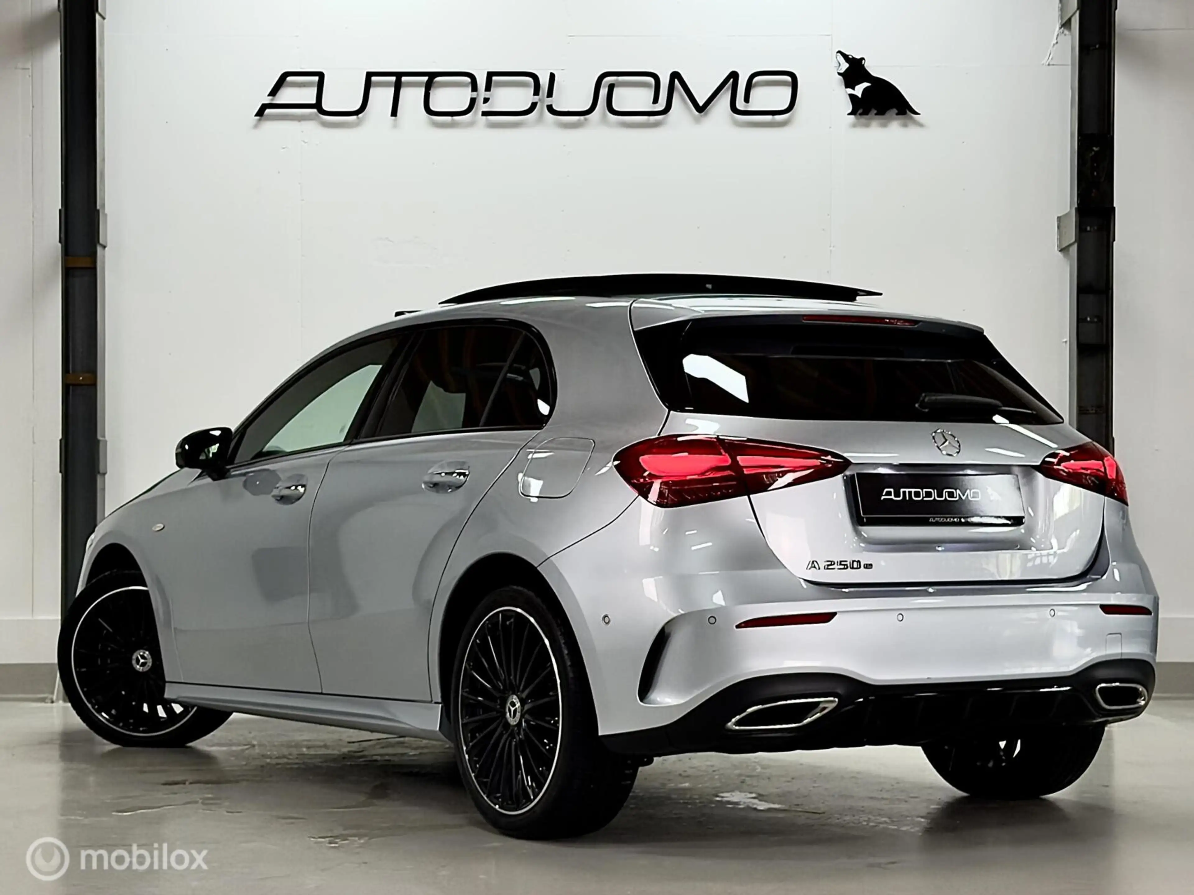 Mercedes-Benz A 250 250e AMG | Pano | Burmester | Memory | Beam | 360 — photo 3