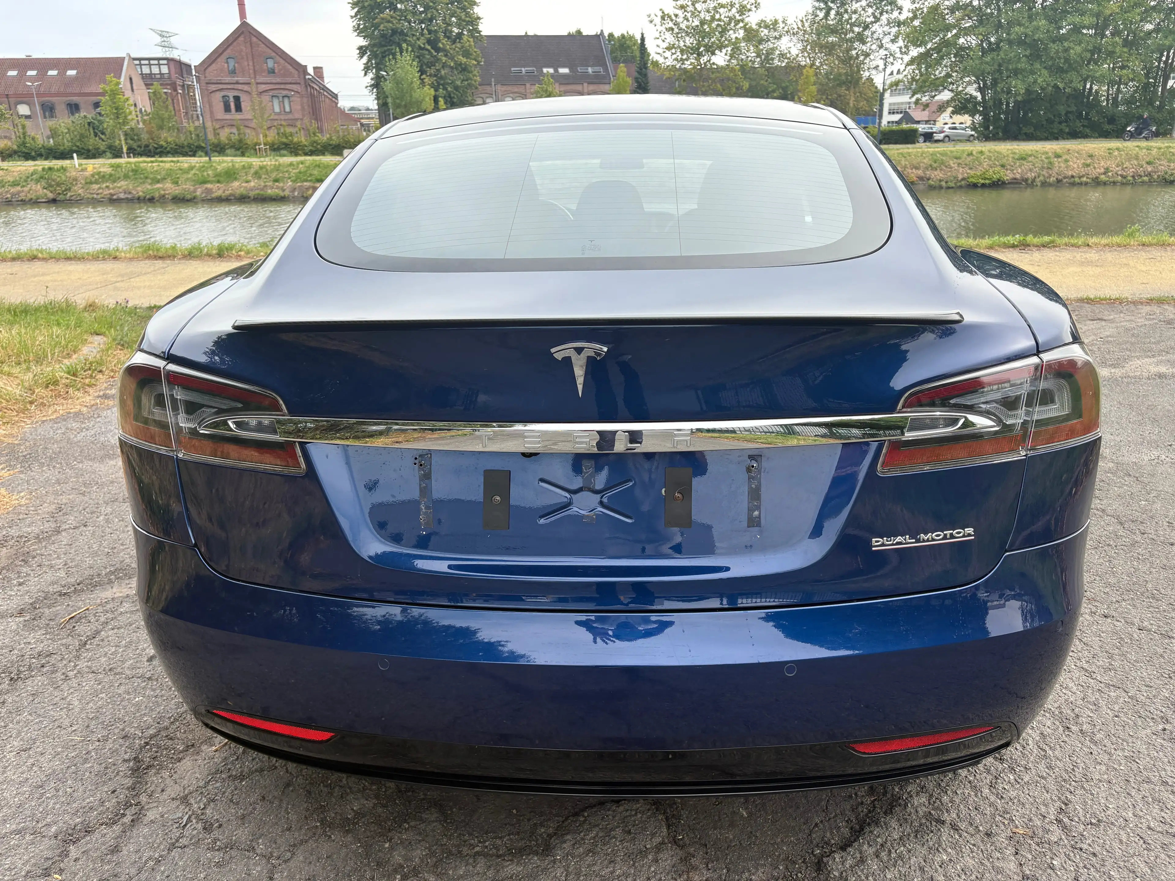 Tesla Model S Model S 90 kWh Performance Dual Motor — photo 6