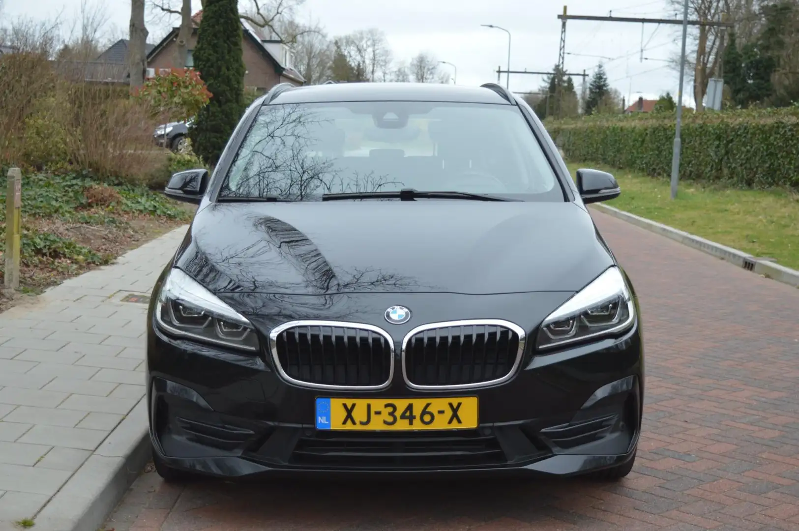 BMW 225 2-serie Active Tourer 225xe iPerformance Saphir Ed Zwart - 2