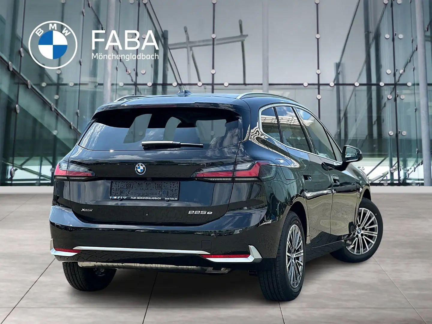 BMW 225 e xDrive Active Tourer Luxury Line DAB LED Schwarz - 2