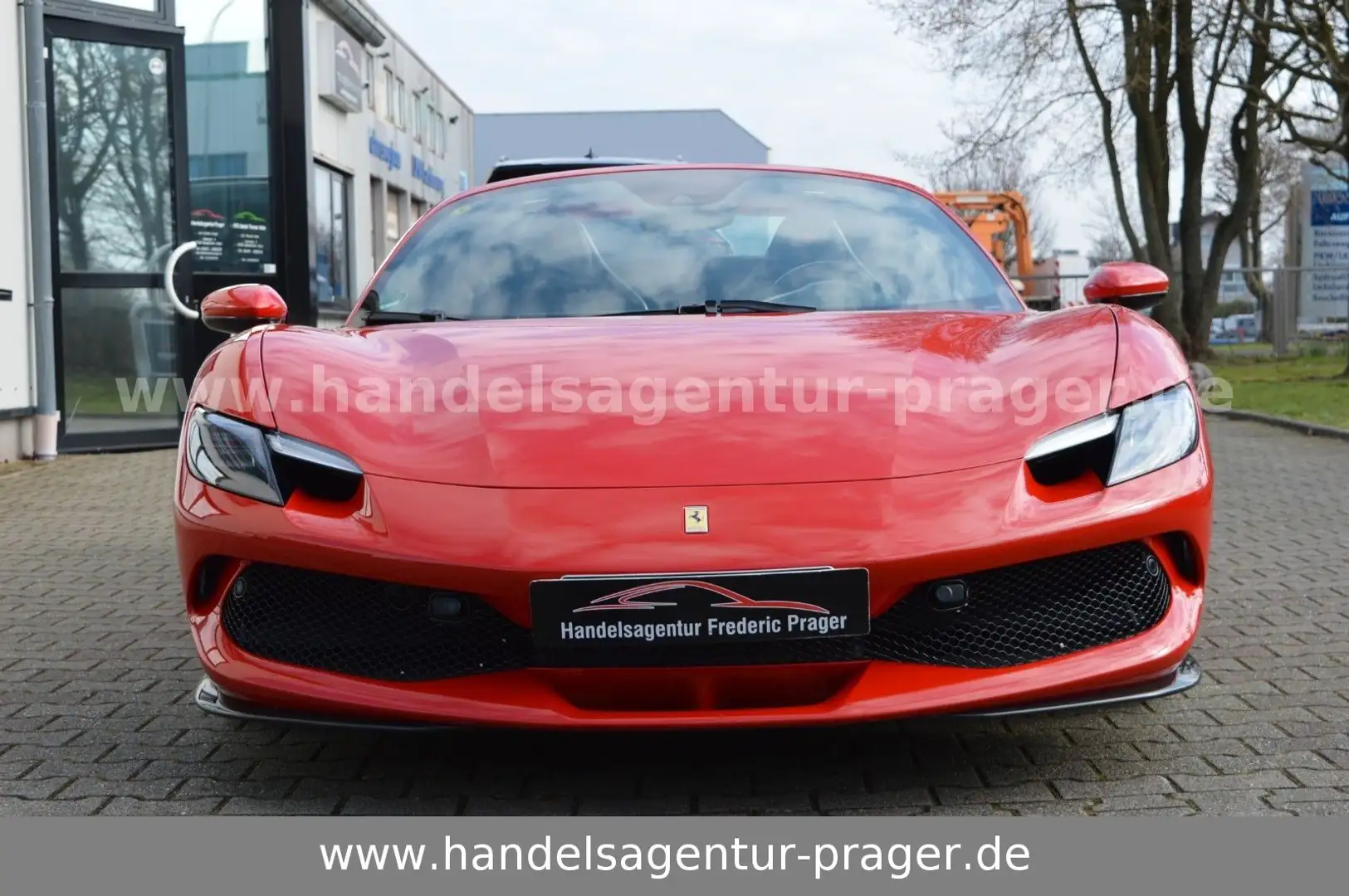 Ferrari 296 GTS DCT viel Carbon Lift Daytona Apple Rot - 2
