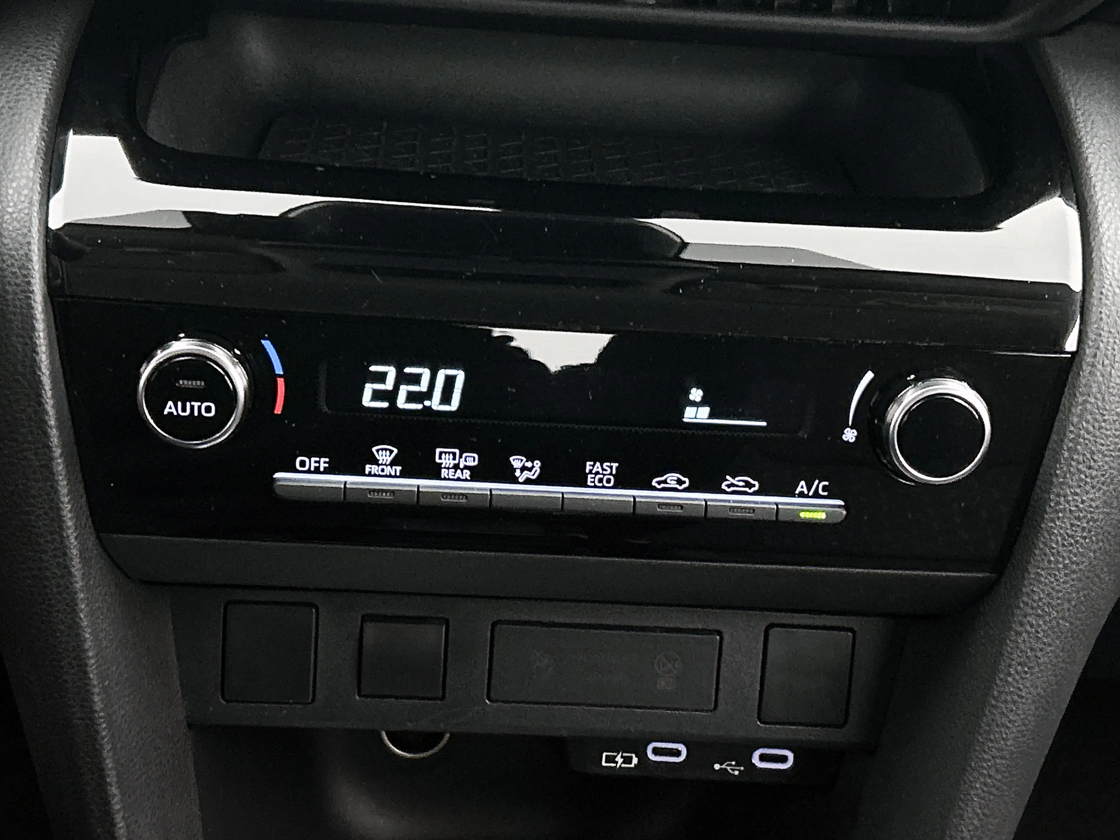 Toyota Yaris Cross 1.5 Hybrid 115 Active | BTW voertuig | Apple CarPl — photo 11
