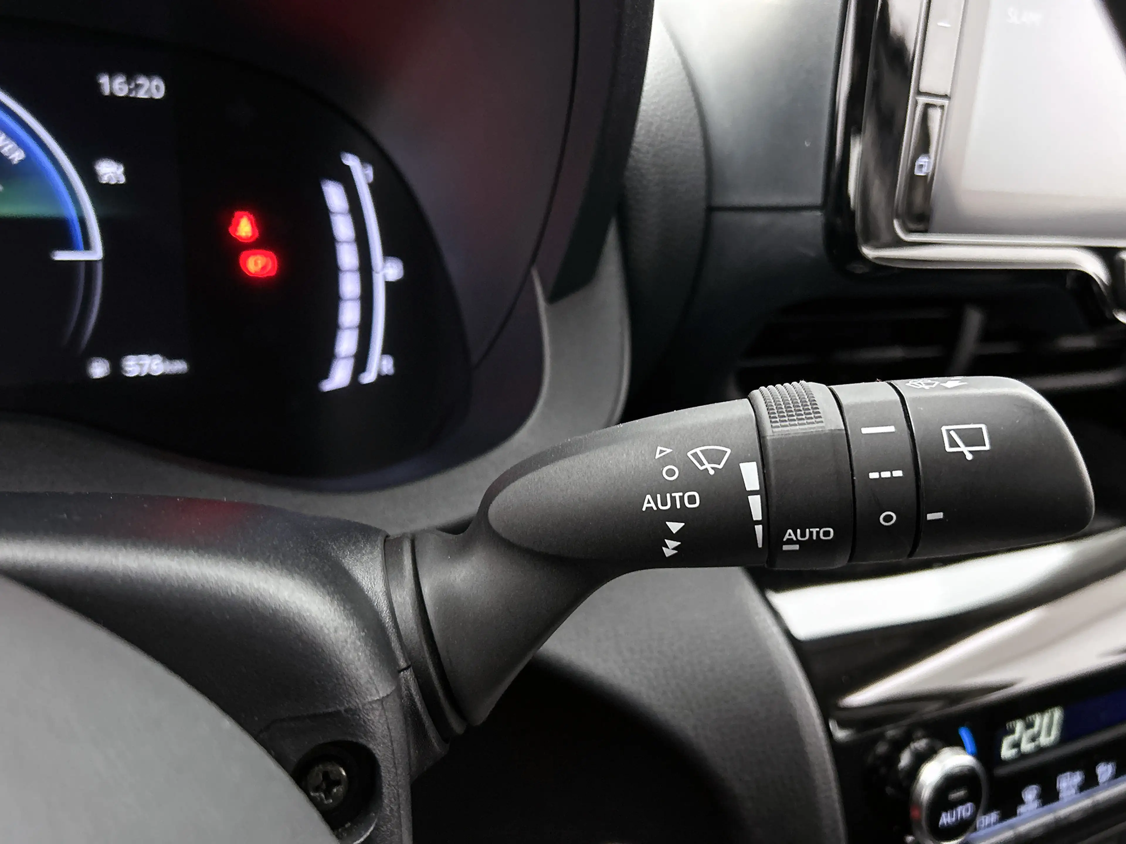 Toyota Yaris Cross 1.5 Hybrid 115 Active | BTW voertuig | Apple CarPl — photo 23