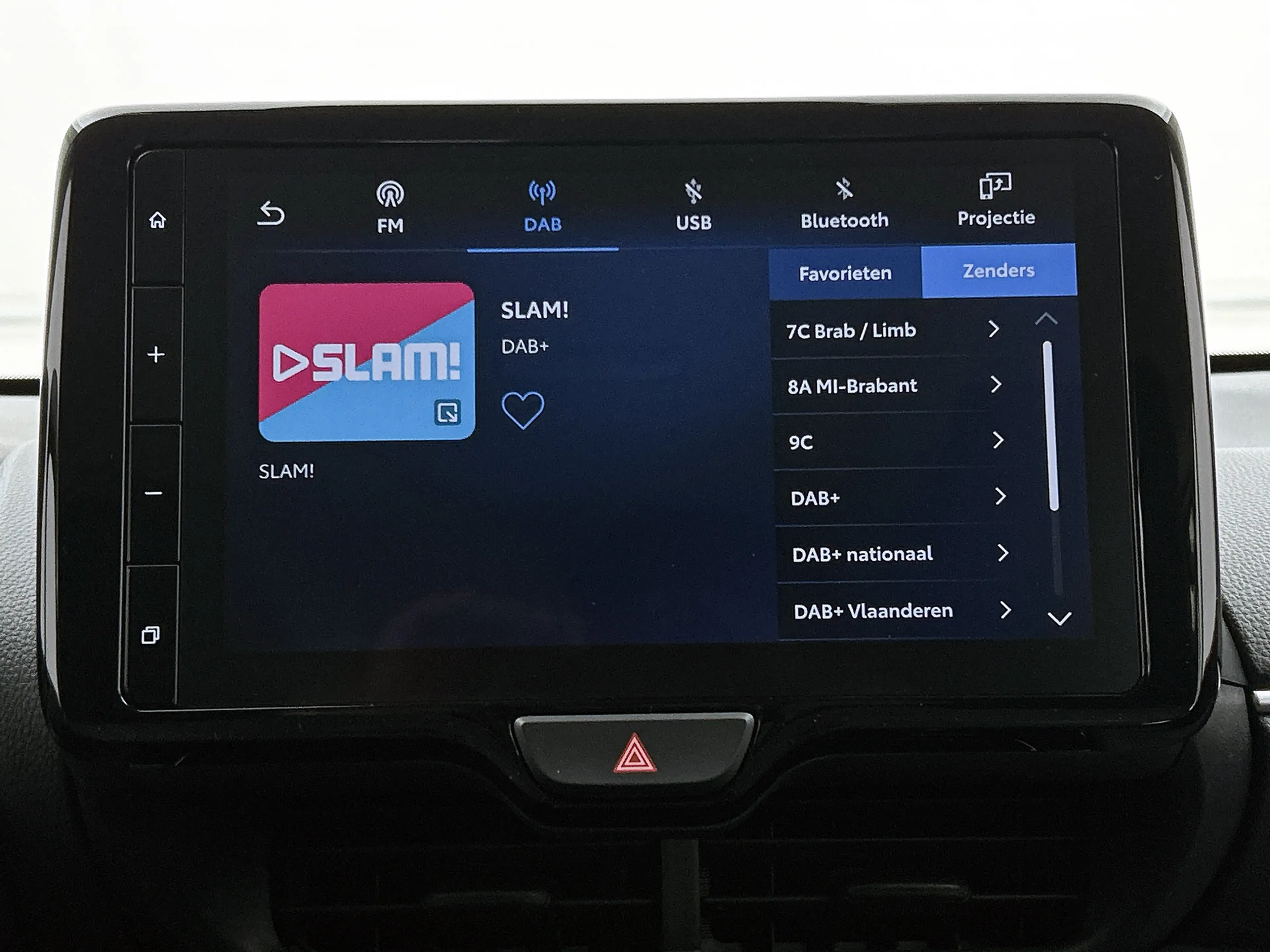 Toyota Yaris Cross 1.5 Hybrid 115 Active | BTW voertuig | Apple CarPl — photo 9