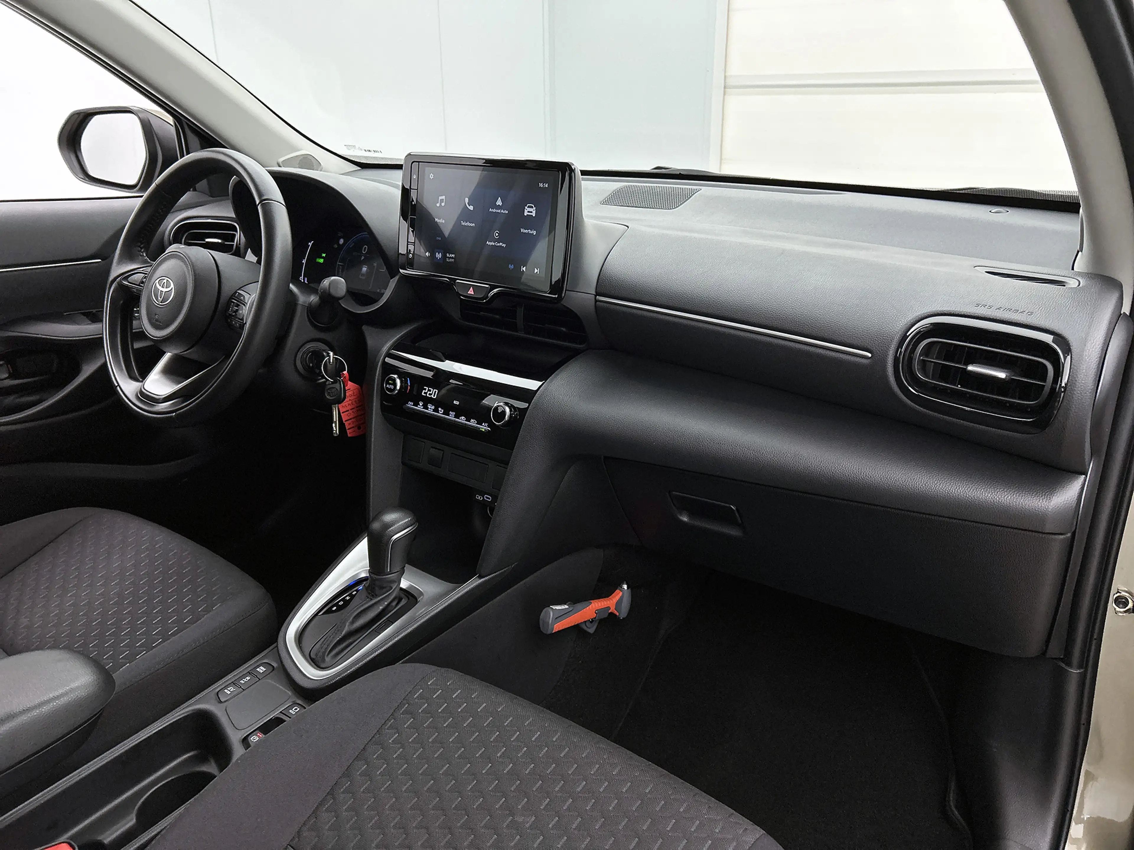 Toyota Yaris Cross 1.5 Hybrid 115 Active | BTW voertuig | Apple CarPl — photo 31