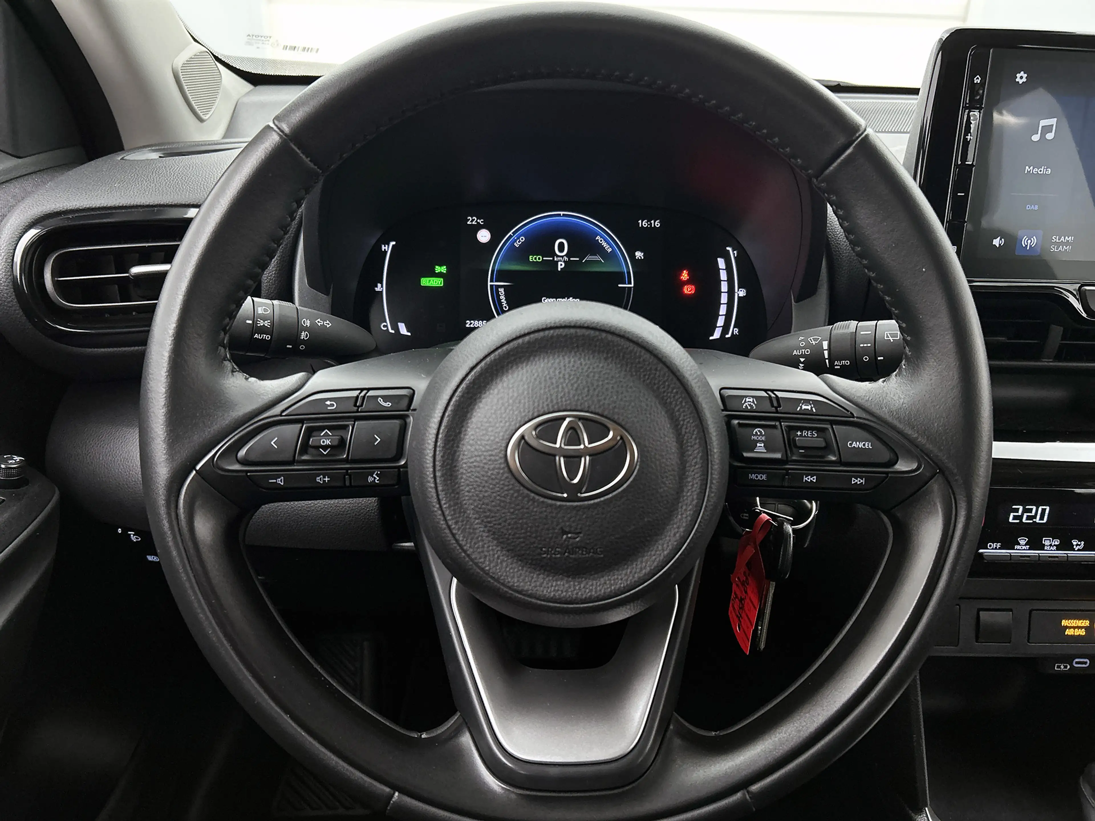 Toyota Yaris Cross 1.5 Hybrid 115 Active | BTW voertuig | Apple CarPl — photo 21