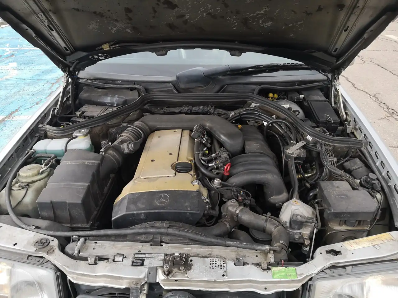 Mercedes-Benz E 320 S124 E320T Sportline, foto 6