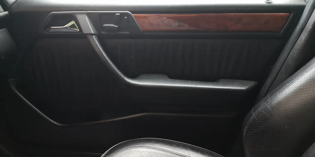 Mercedes-Benz E 320 S124 E320T Sportline, foto 11