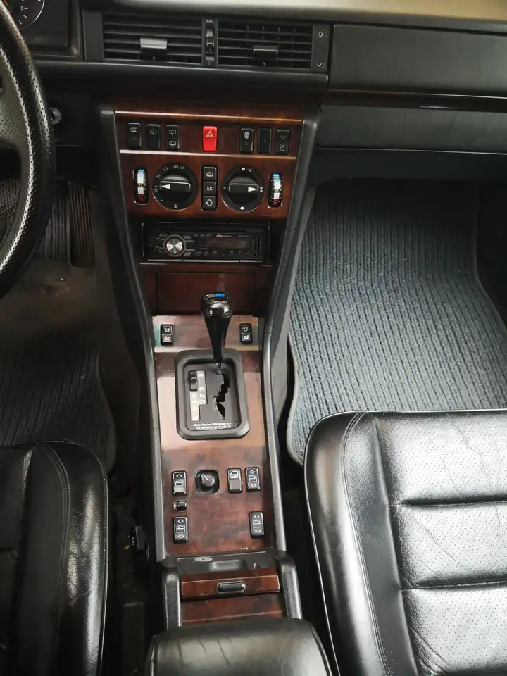 Mercedes-Benz E 320 S124 E320T Sportline, foto 9