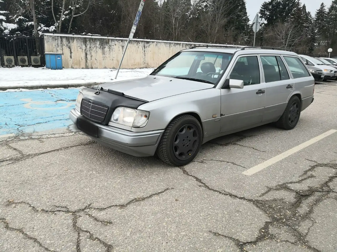 Mercedes-Benz E 320 S124 E320T Sportline, foto 1