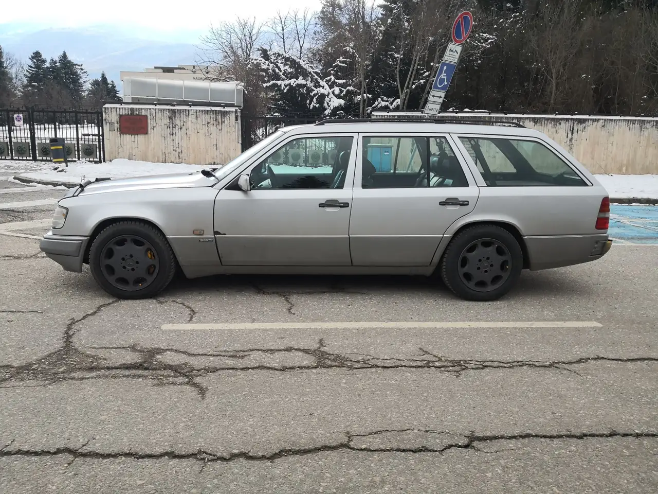 Mercedes-Benz E 320 S124 E320T Sportline, foto 2