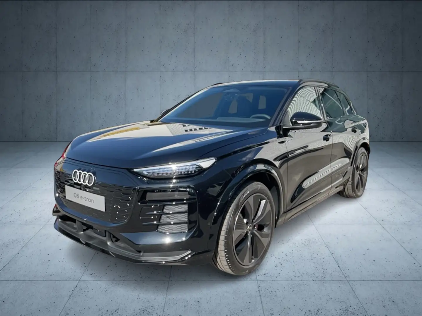 Audi Q6 SUV e-tron performance Matrix AHK 21´ 360 Schwarz - 2
