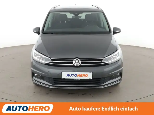Volkswagen Touran view 9