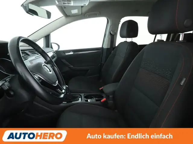 Volkswagen Touran view 10