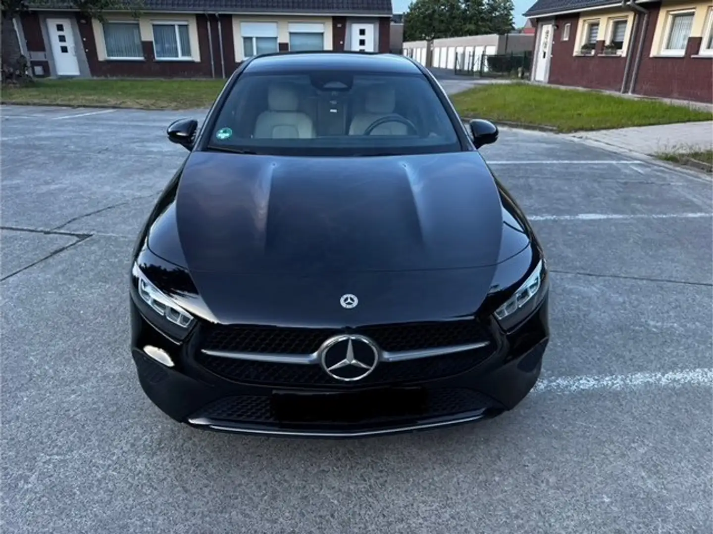 Mercedes-Benz A 200 A 200 d 8G-DCT Progressive Advanced Noir - 2