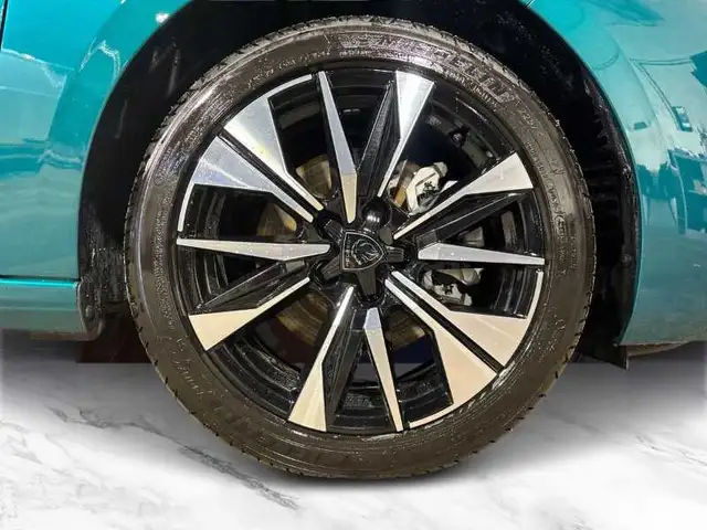 Peugeot 308 view 8
