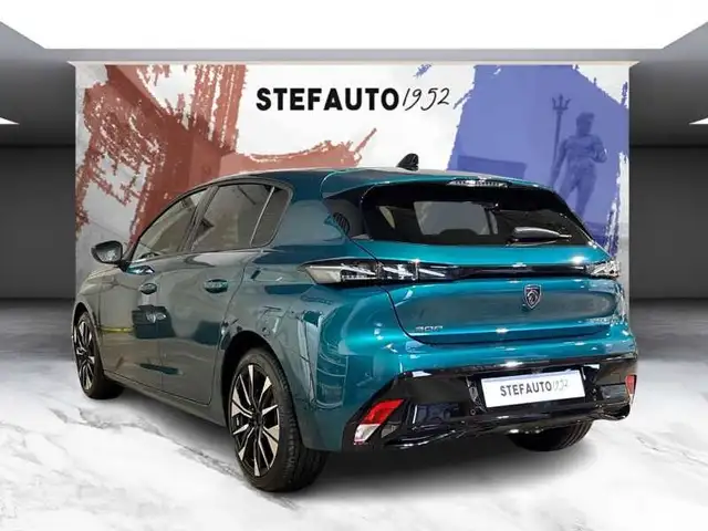 Peugeot 308 view 5