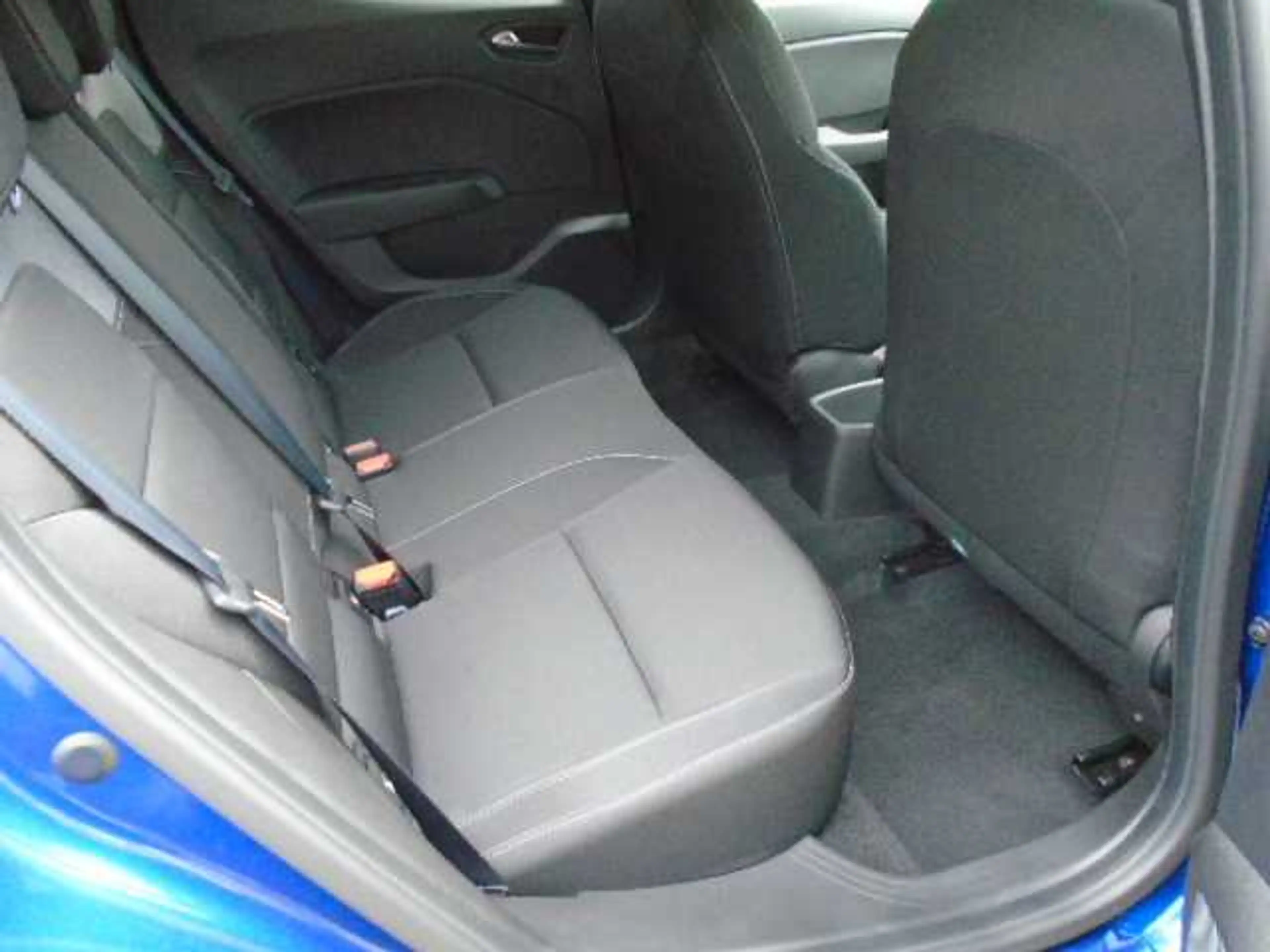 Mitsubishi Colt PLUS 1.0 T-Benziner 6-Gang — photo 6
