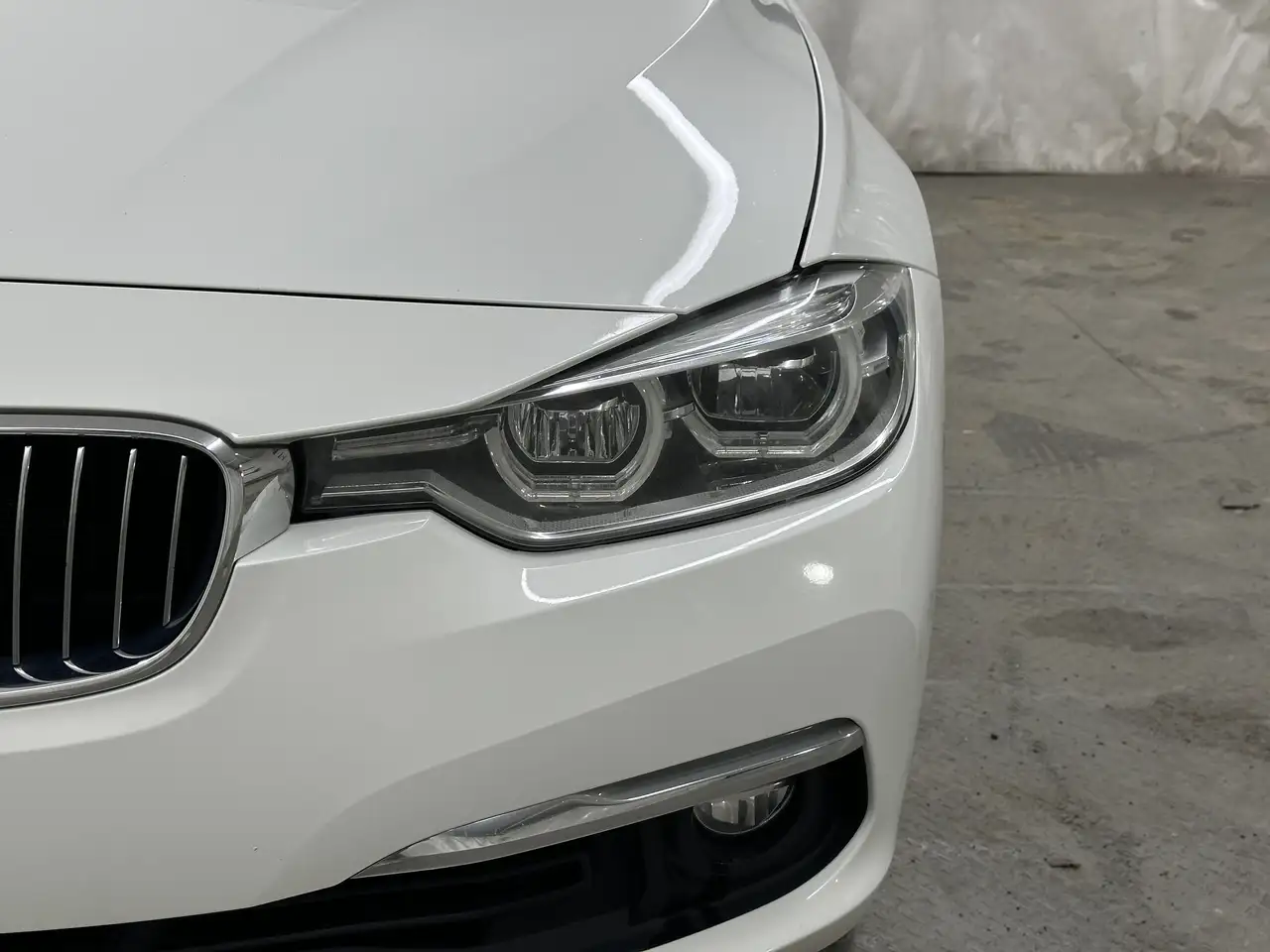 BMW 3 Series снимка BMW 3 Series