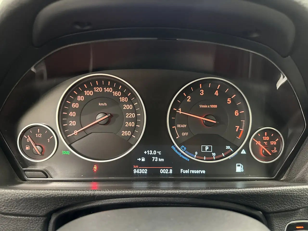 BMW 3 Series снимка BMW 3 Series