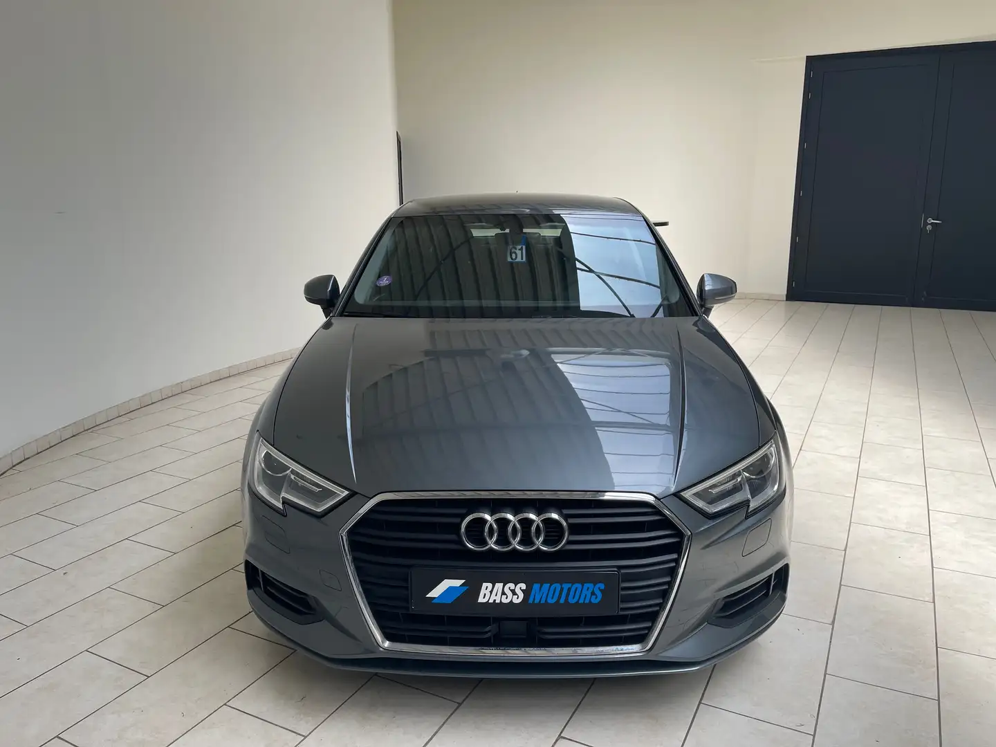 Audi A3 1.0 TFSI S tronic Grau - 2