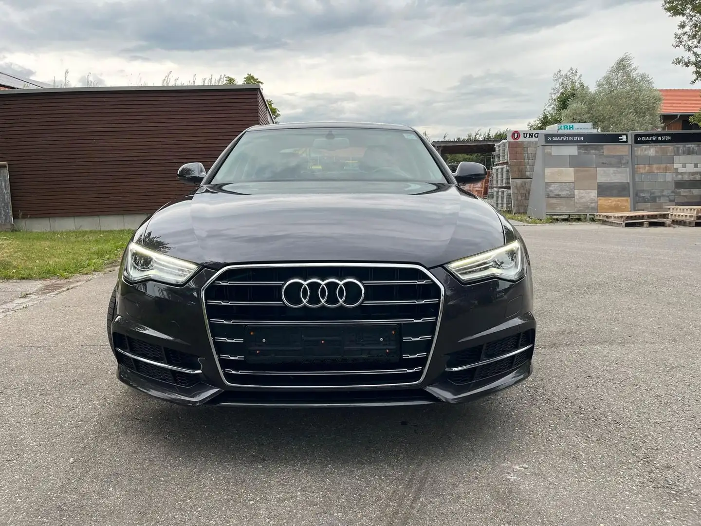 Audi A6 Lim. 2.0 TDI ultra / S line / Navi / SHZ Grau - 2